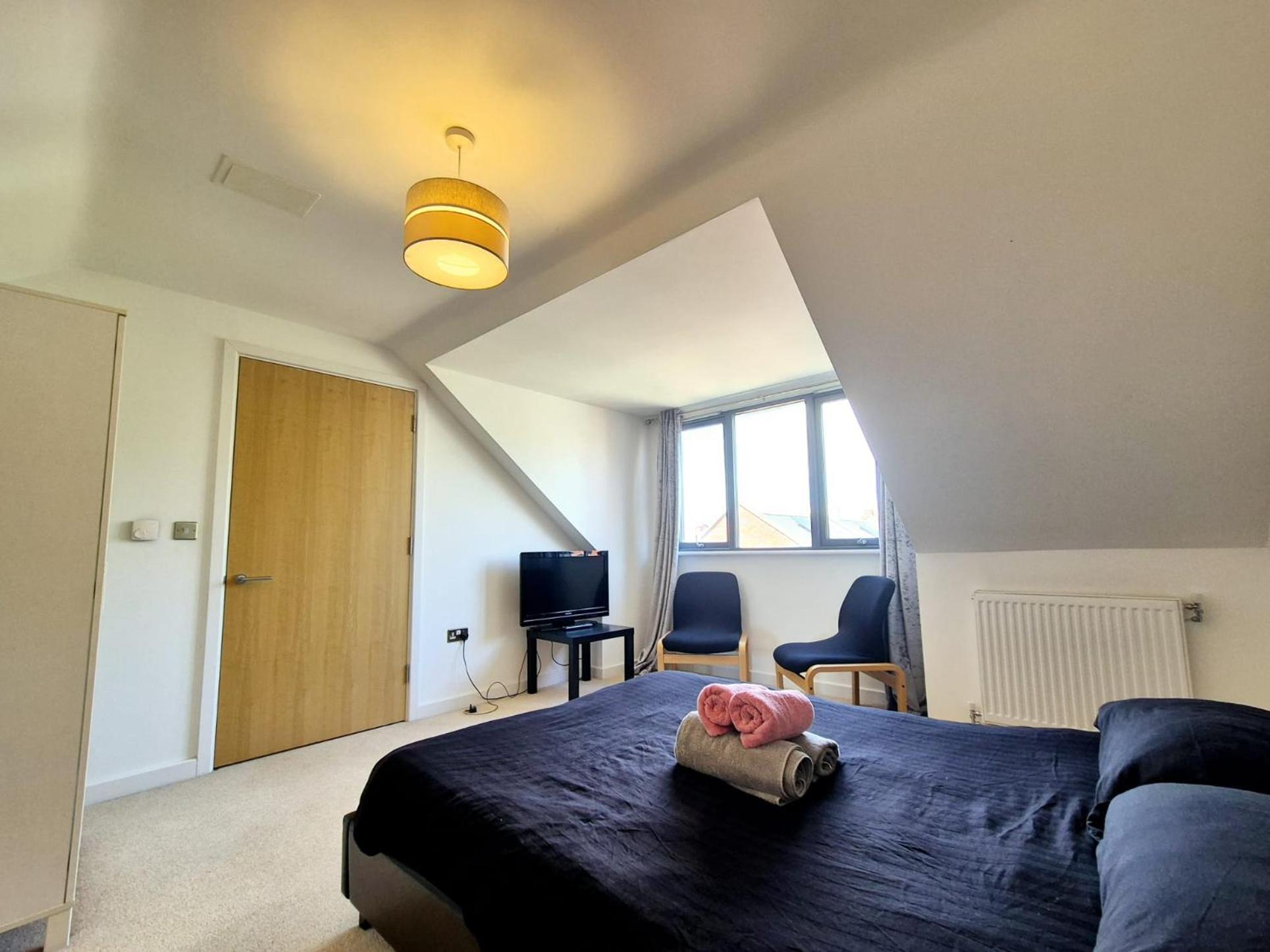 Explore London: 2 Bedroom House In Wood Green Eksteriør bilde